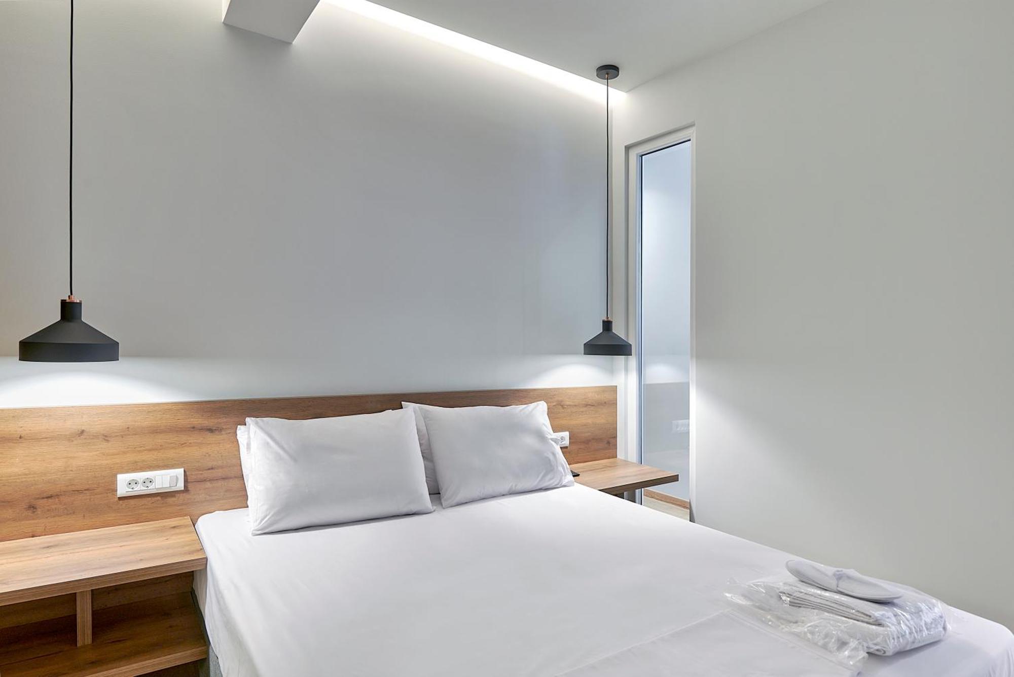 City-Center Apartment In Vibrant Monastiraki, Афины Экстерьер фото