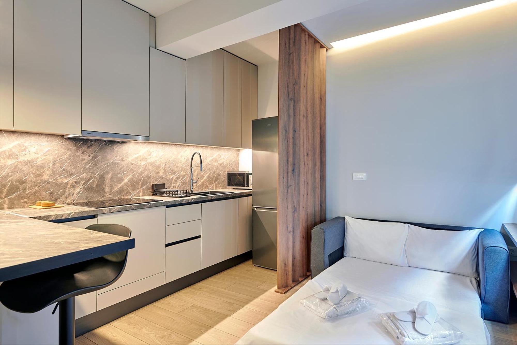 City-Center Apartment In Vibrant Monastiraki, Афины Экстерьер фото