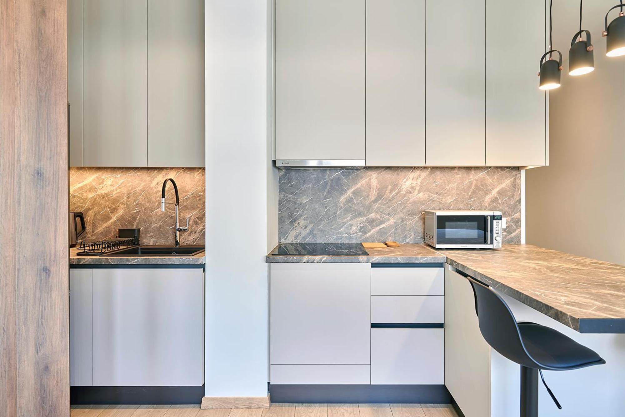 City-Center Apartment In Vibrant Monastiraki, Афины Экстерьер фото